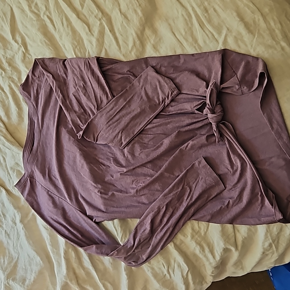 We Wander purple long sleeve activewear shirt. Medium.